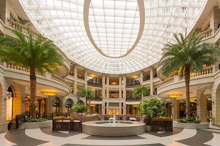 Top 5 Key Elements of Hotel Lobby Design and Interior Detailing