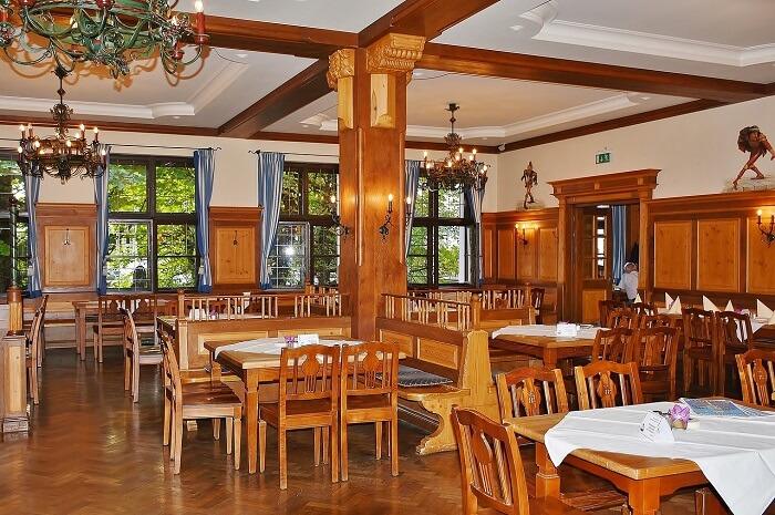 Modern wainscoting Modern wainscoting